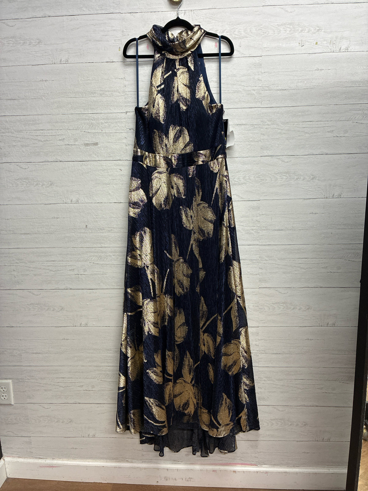 Size 16 Betsy & Adam navy/gold GOWN