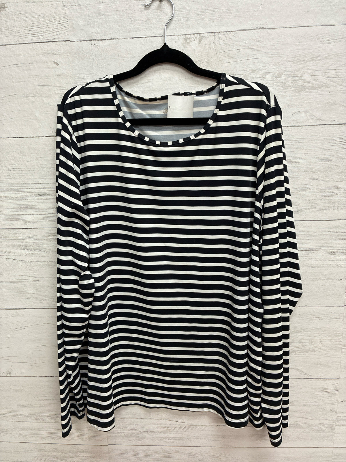 Size 1X lands end Black/White Womens Shirt