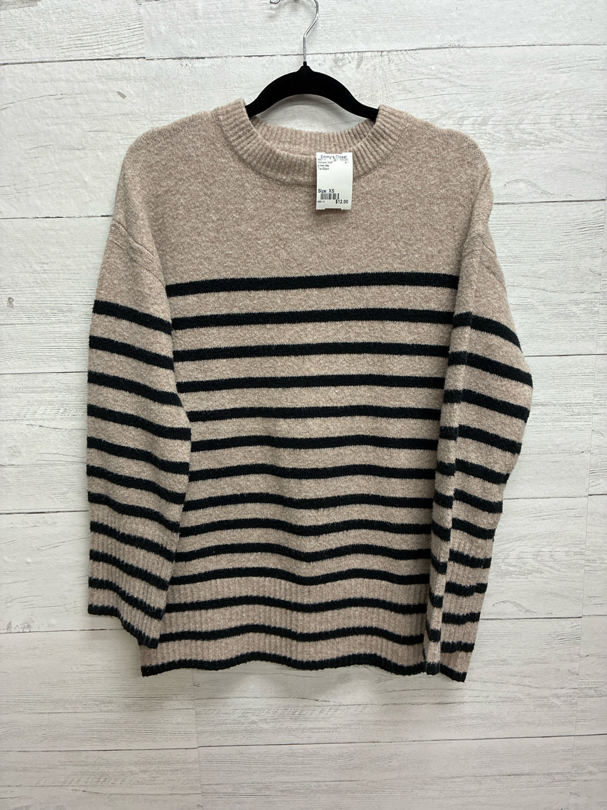 Size XS a new day Tan/Black Womens Shirt