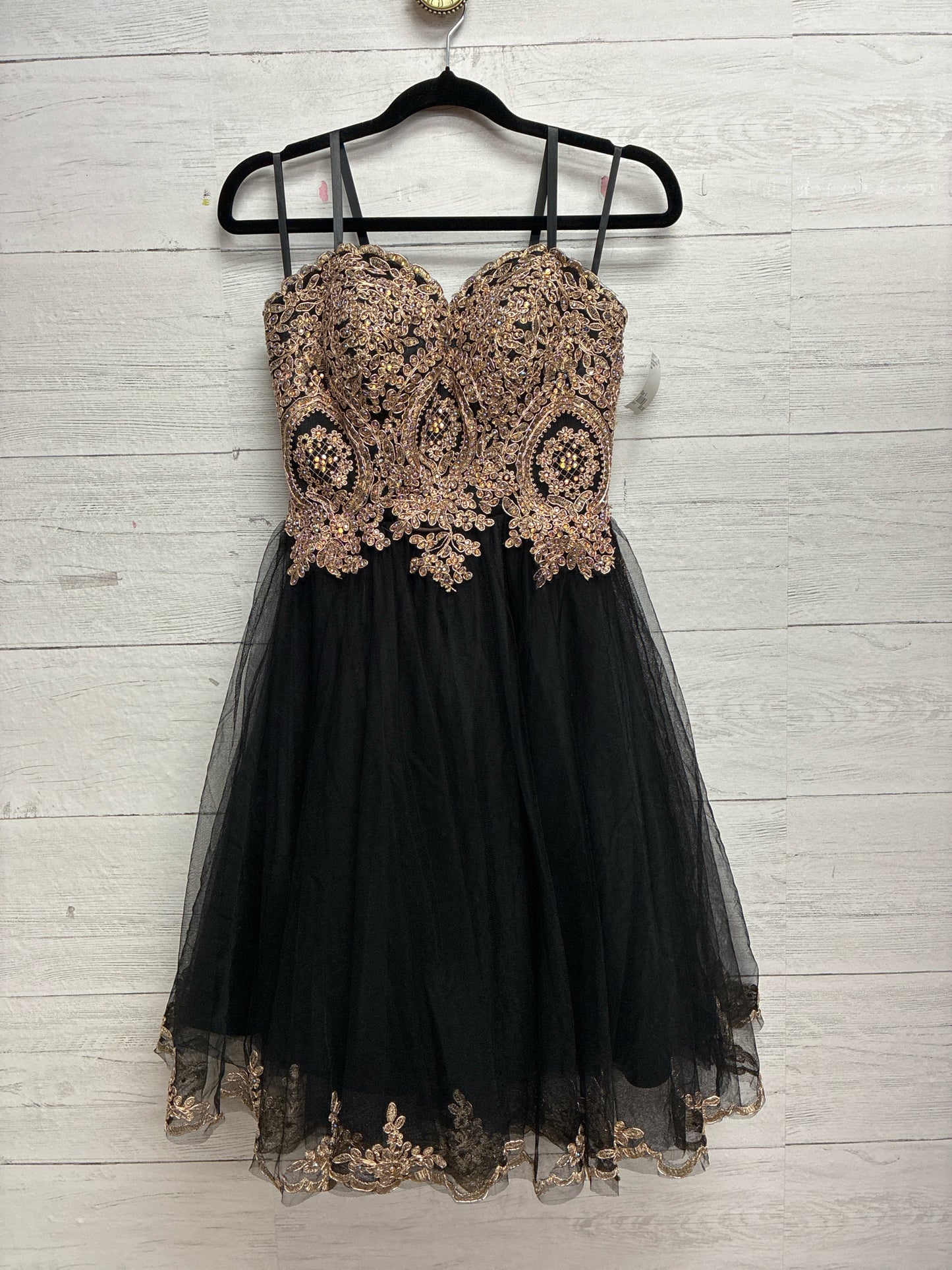 Size 0 99 CROWN Black Dress/Evening Wear