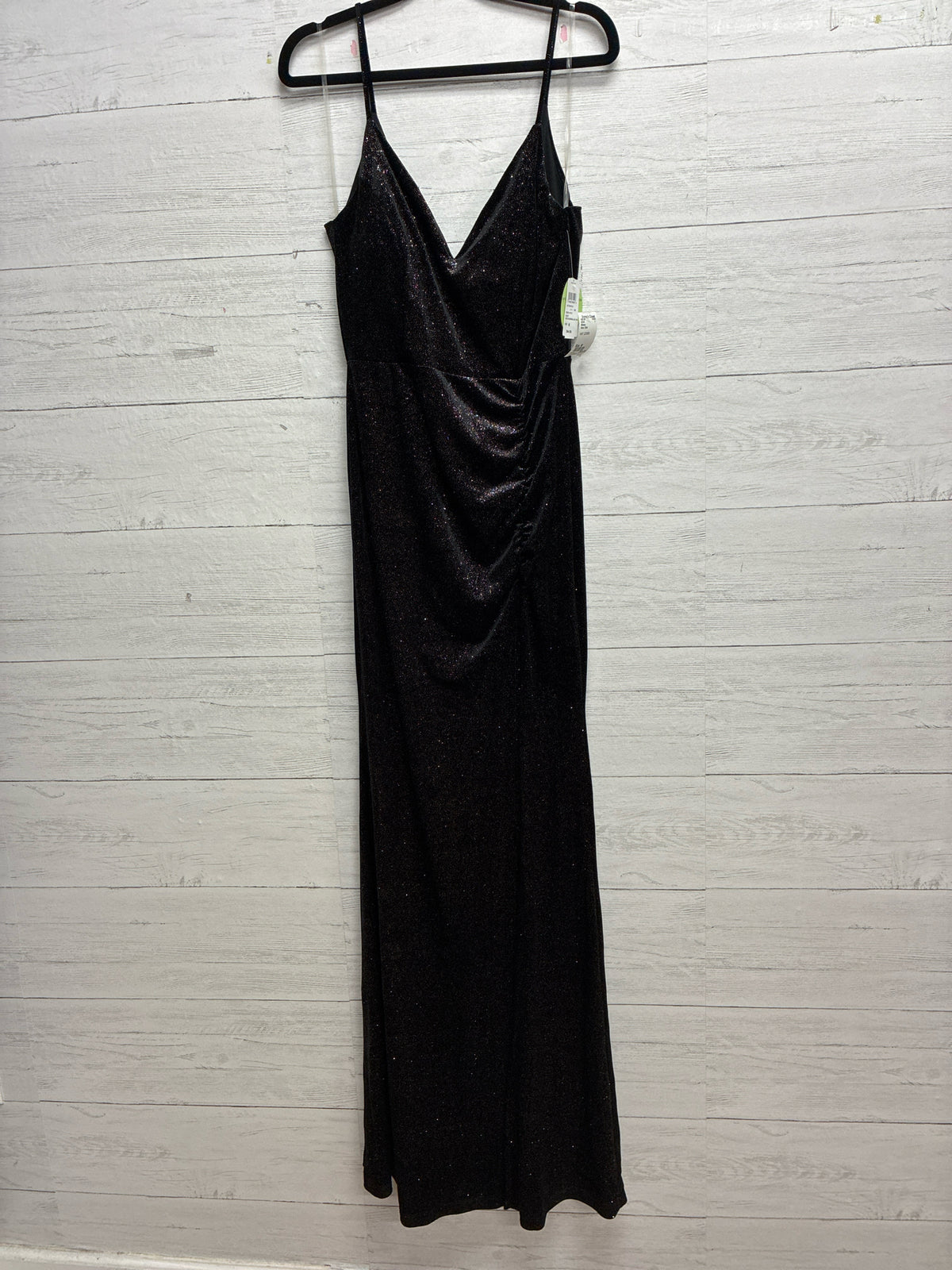 Size M Windsor Black GOWN