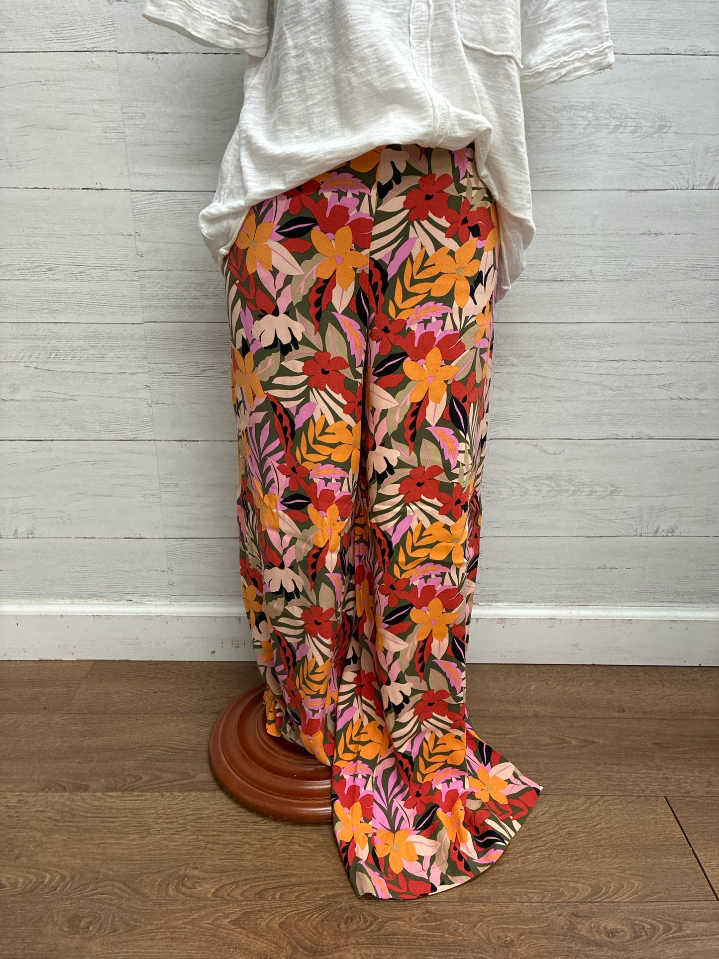 Size M Loft Orange Womens Pants