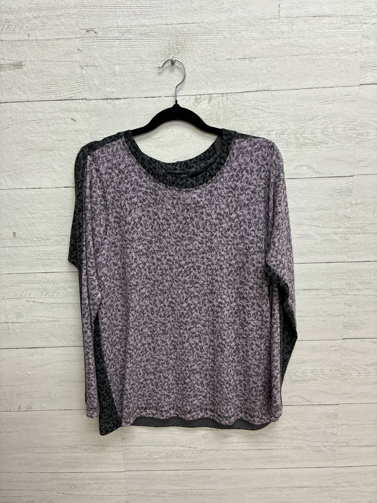 Size M Nally & Millie Pink Womens Shirt