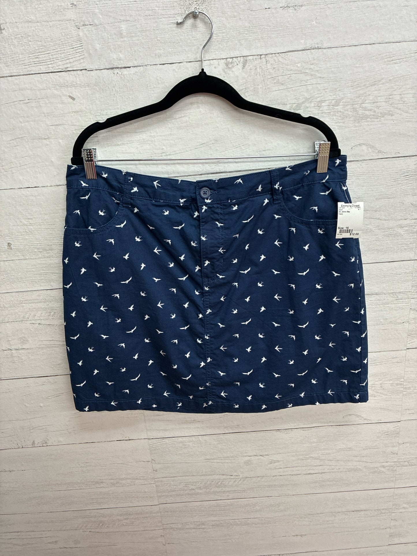 Size 16 St. Johns Bay Navy Skort