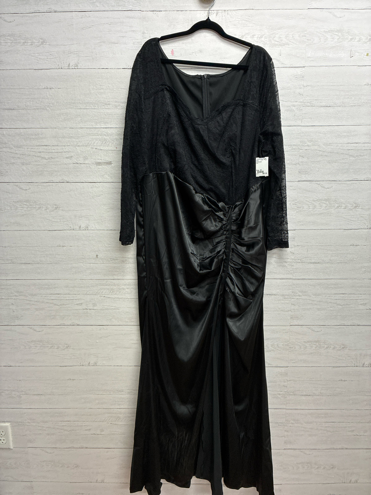 Size 3X XPLUS WEAR Black GOWN