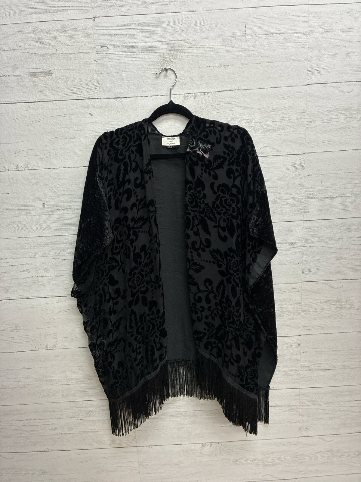 DAVID & YOUNG Black Womens Shawl