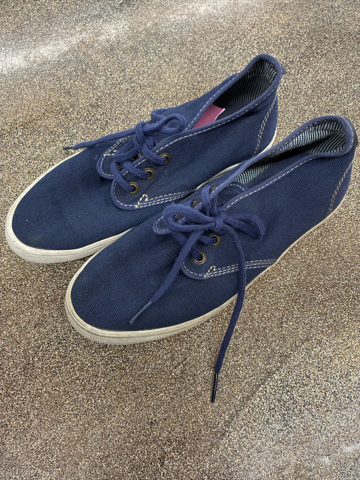 6 Gravis Navy Womens Shoe