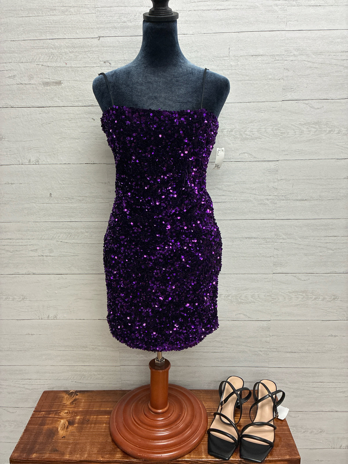Size S N/A Purple GOWN