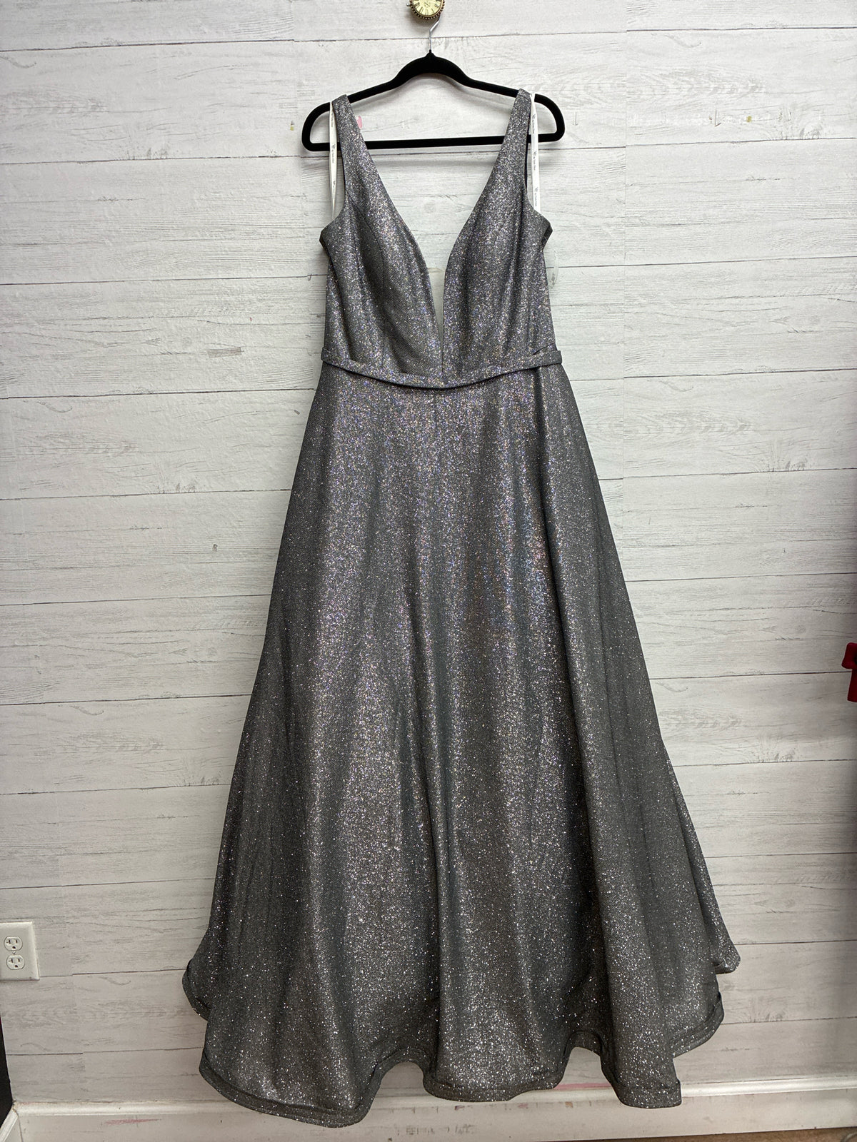 Size 14 Viola Chen Silver GOWN