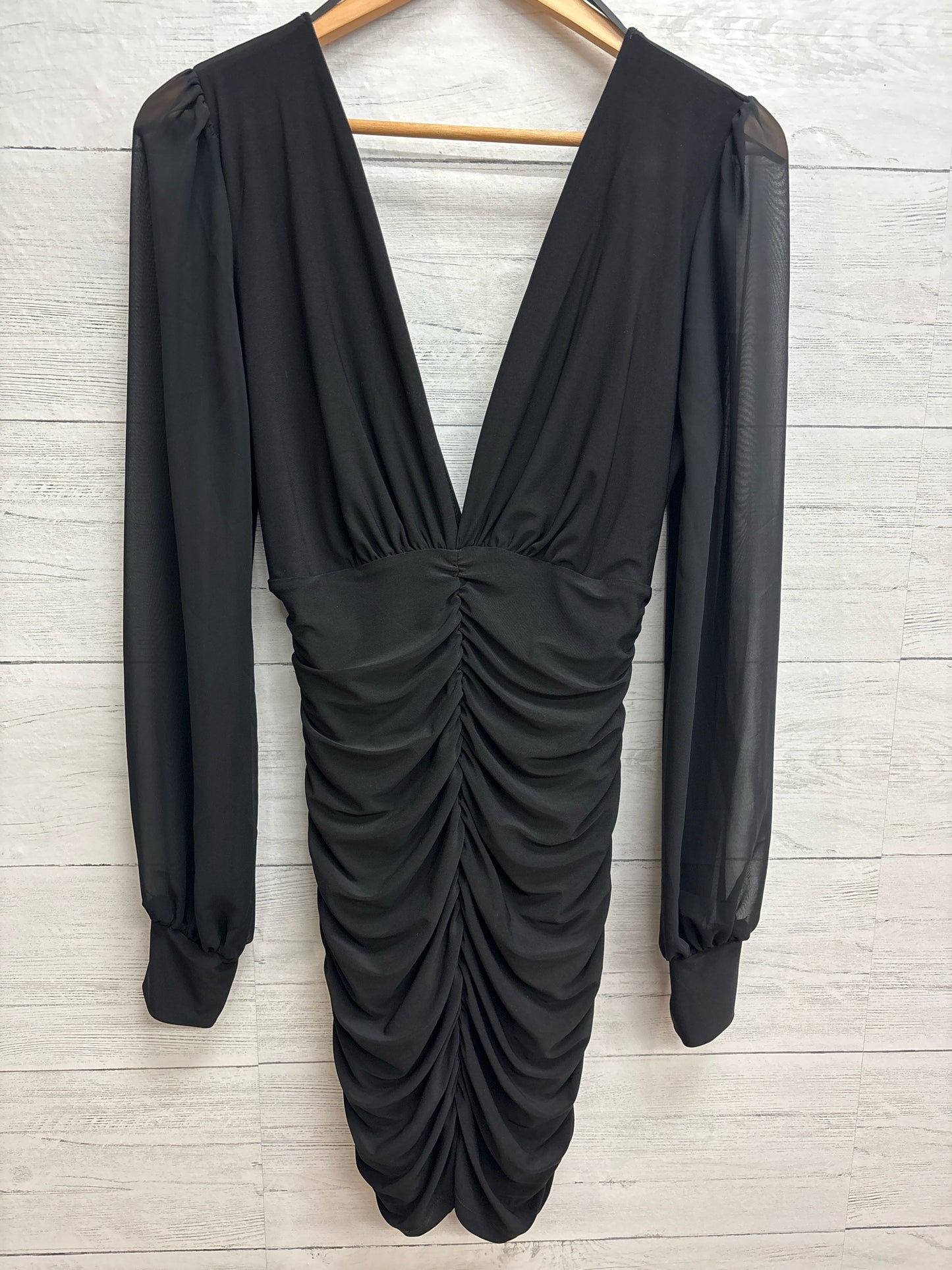 Size L Windsor Black GOWN