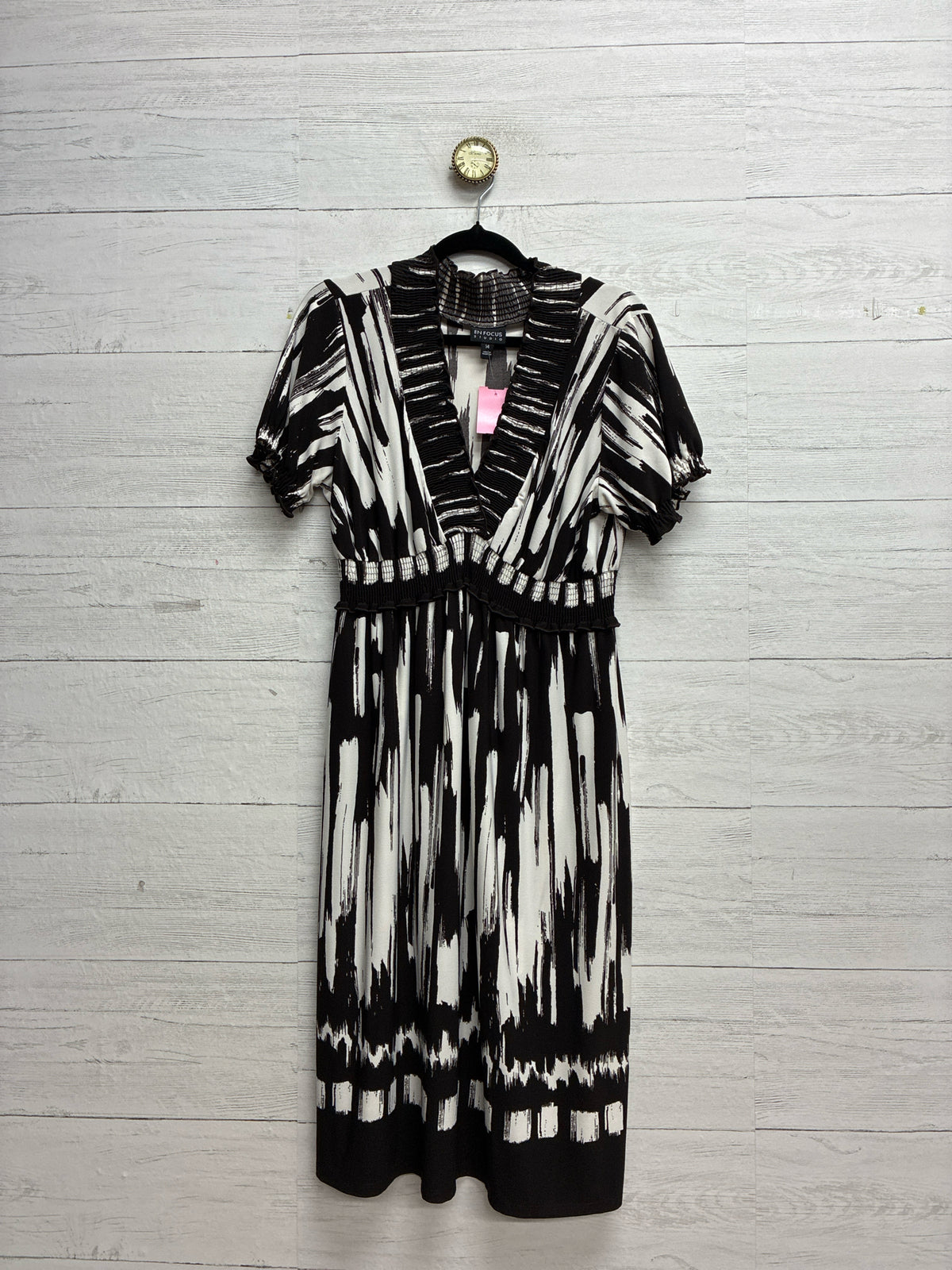 Size 14 En Focus white/brown Dress/Evening Wear
