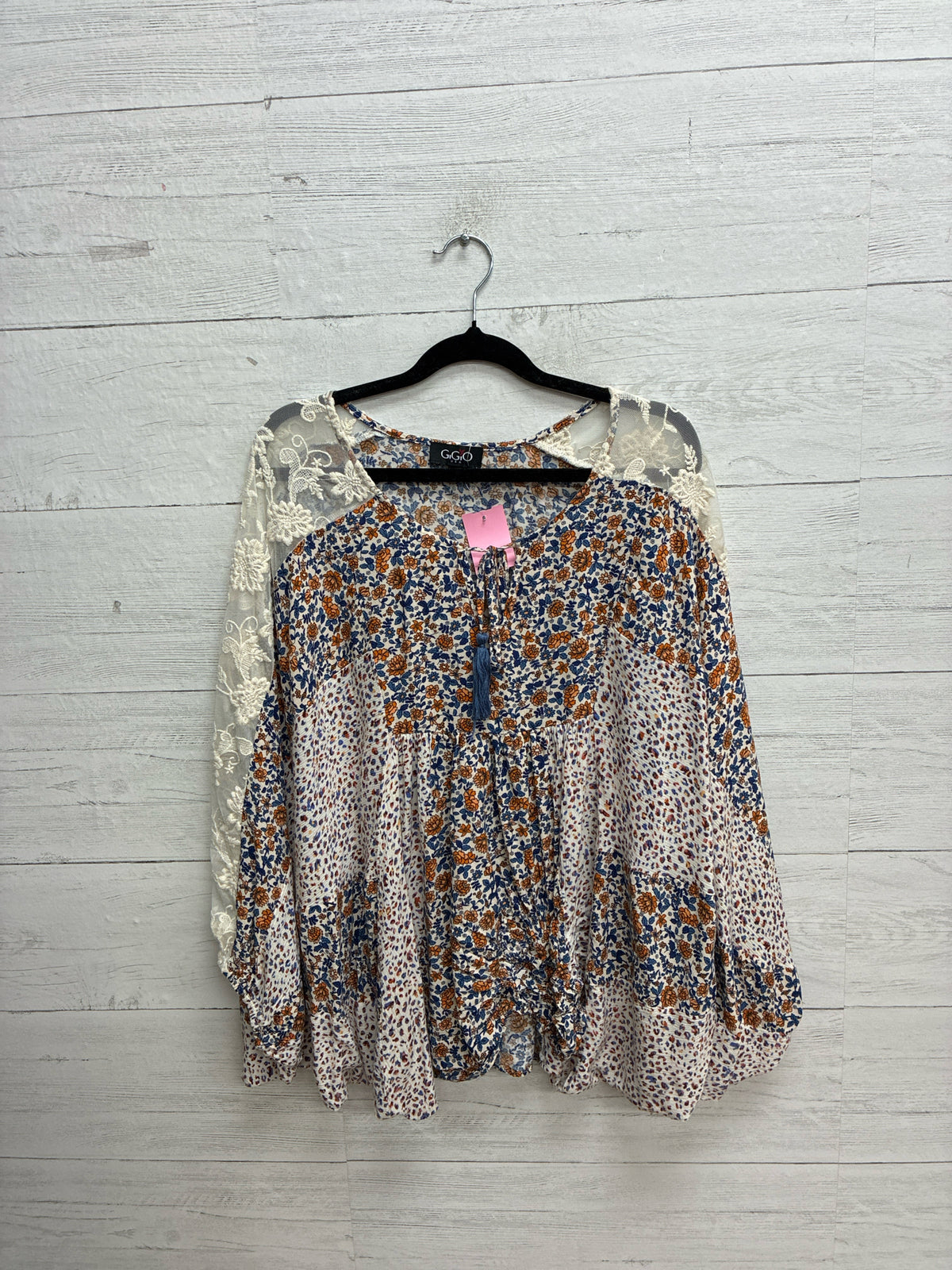 Size L GiGiO Cream Womens Shirt