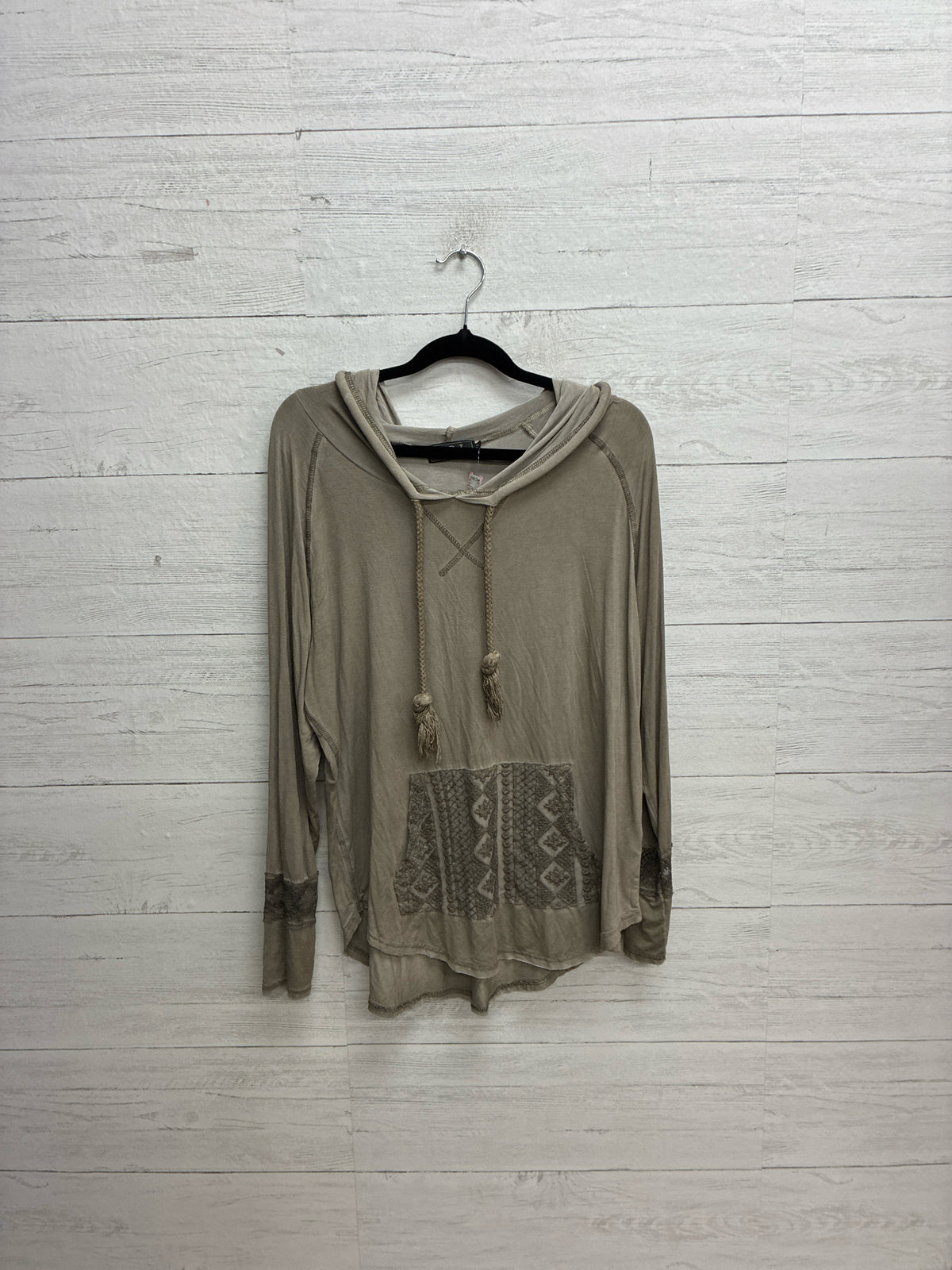 Size M POL Green Womens Shirt