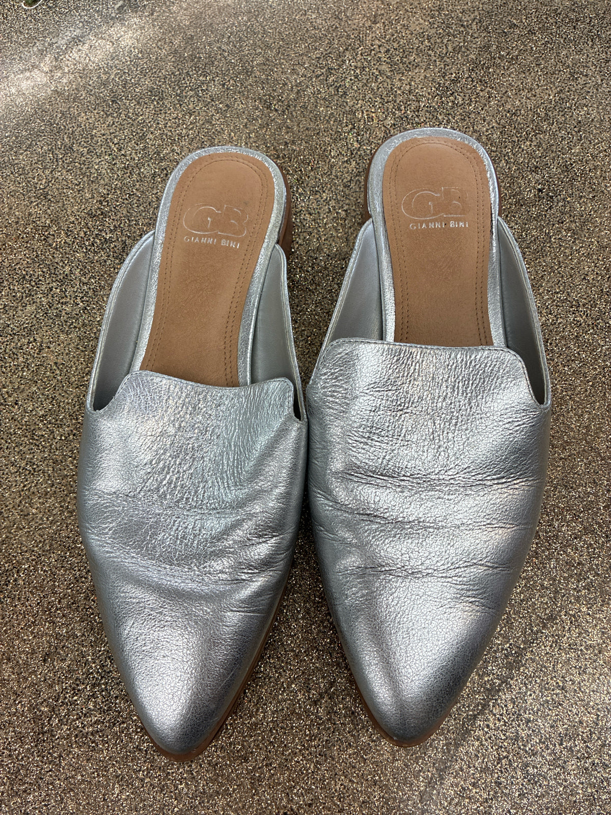 7.5 gianni Bini Silver Womens Shoe