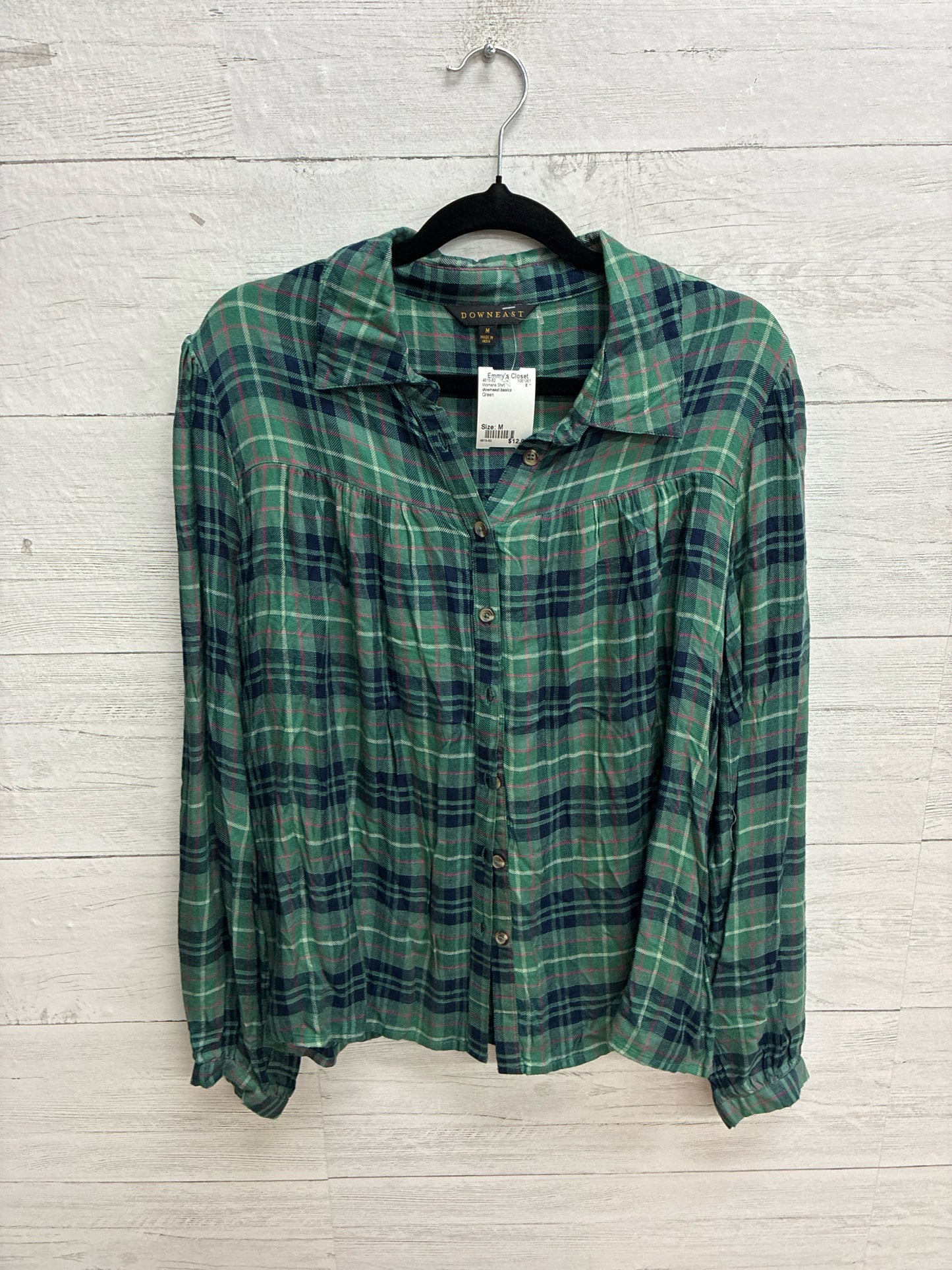 Size M downeast basics Green Womens Shirt