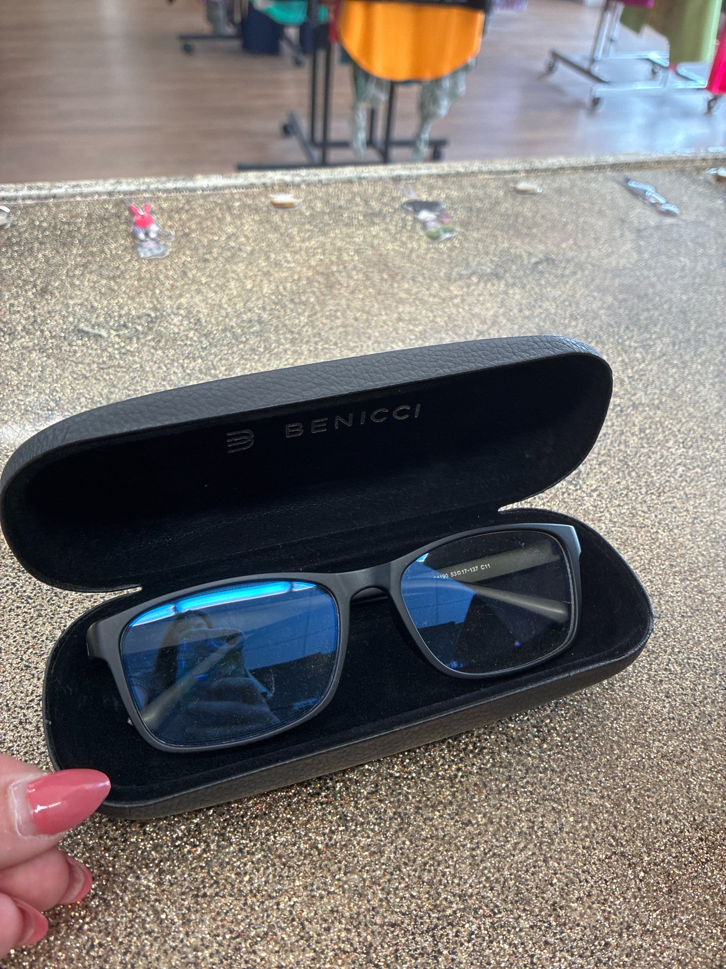 N/A Black Glasses