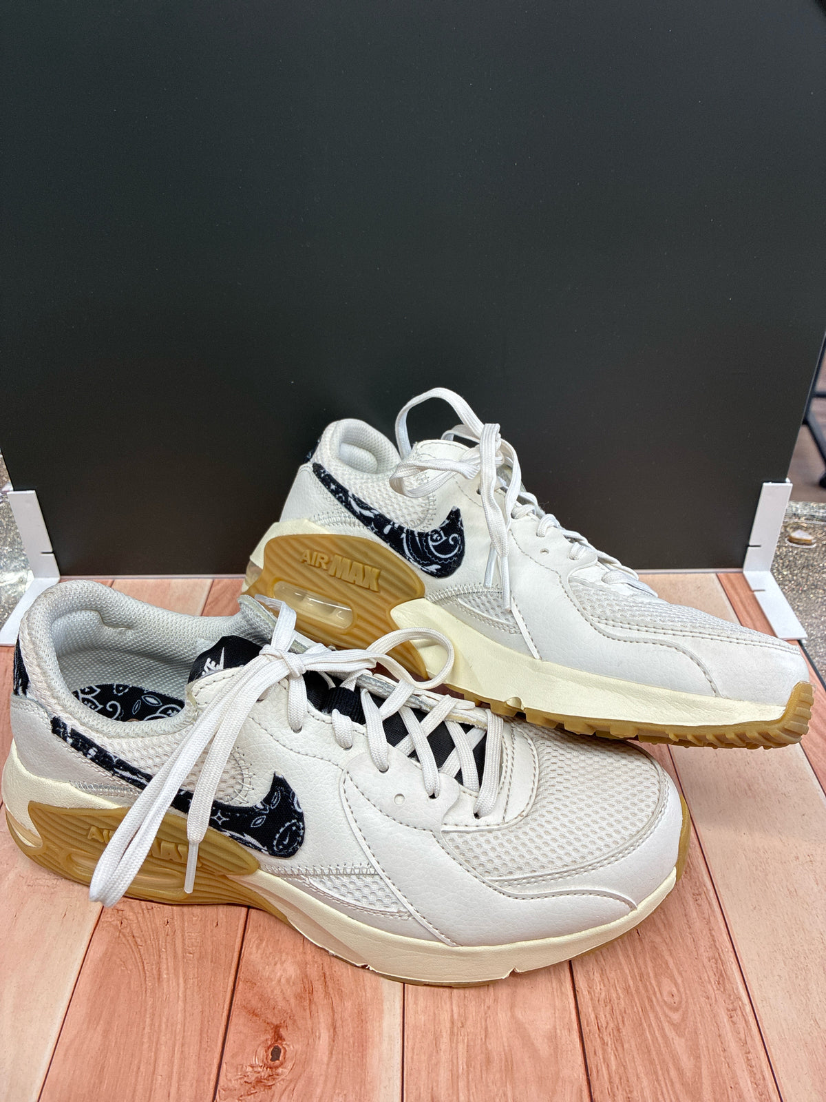 7 Nike White Womens Shoe