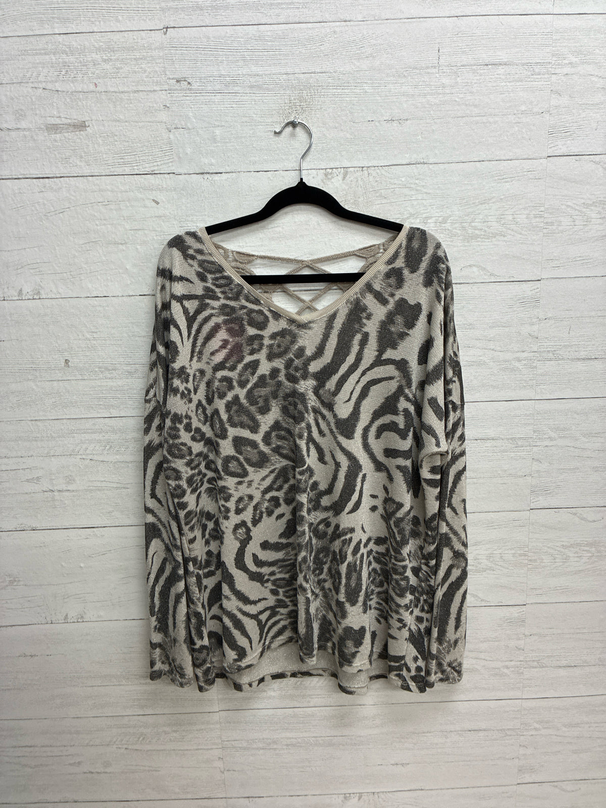 Size M GREY VIOLET Silver Womens Shirt