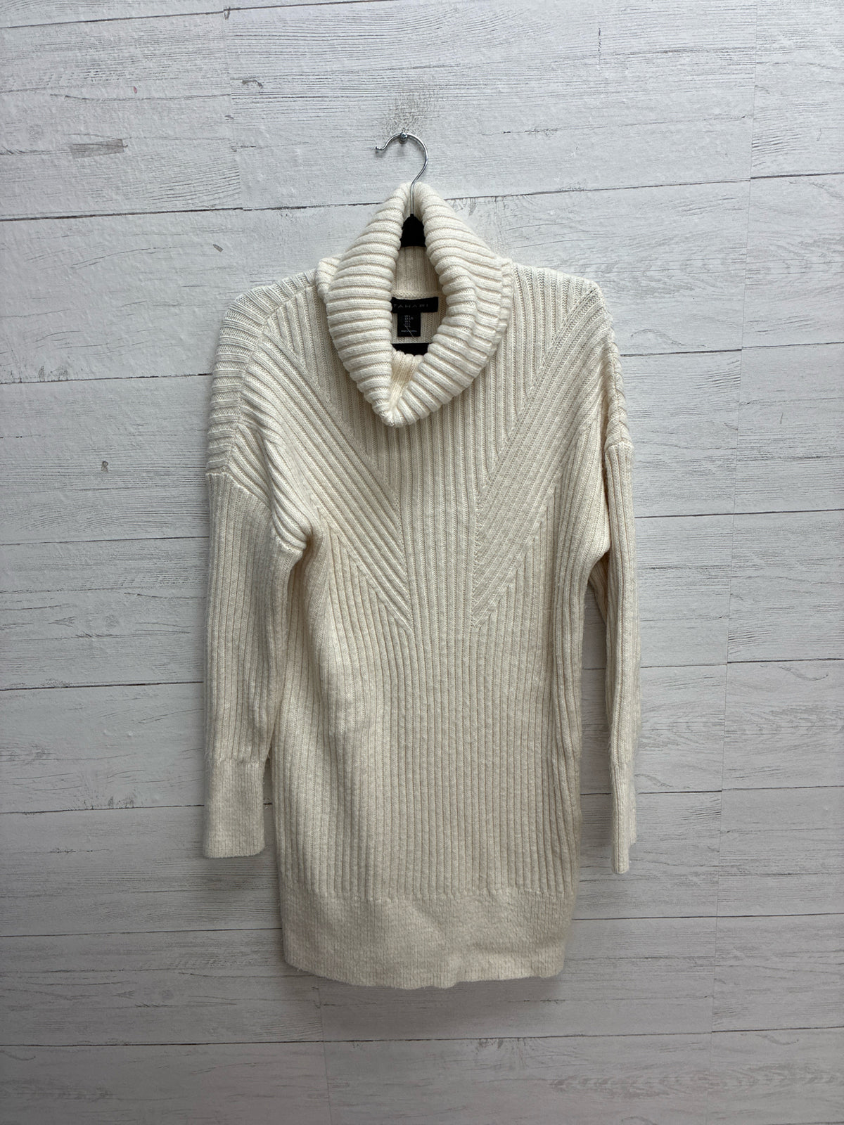 Size L Tahari White Dress/Evening Wear