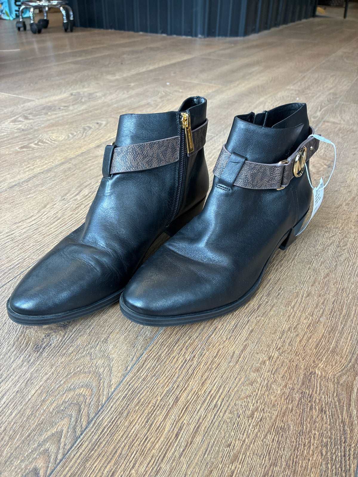 7.5 Michael Kors Black Womens Boot
