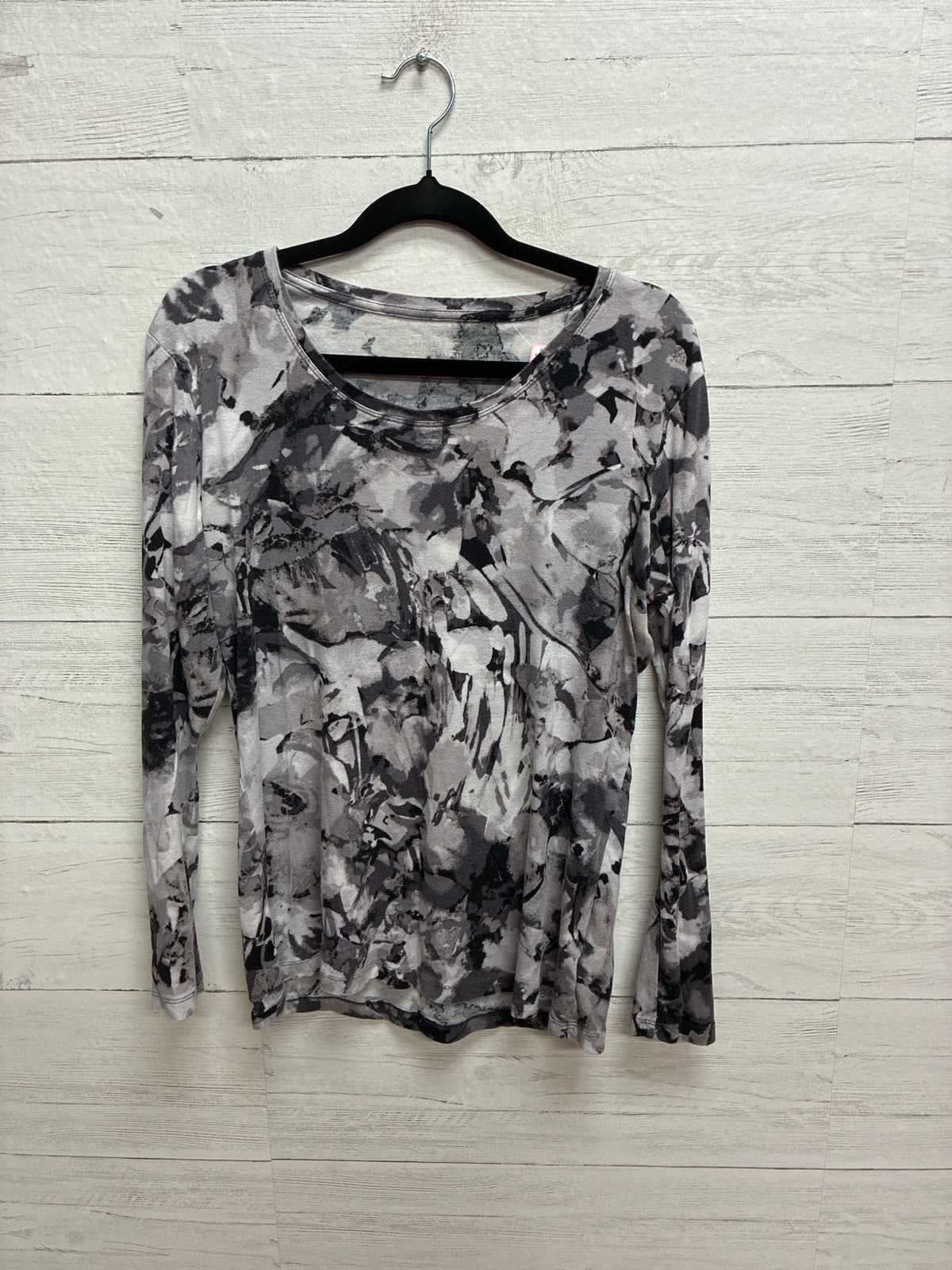 Size L Daisy Fuentes Grey Womens Shirt