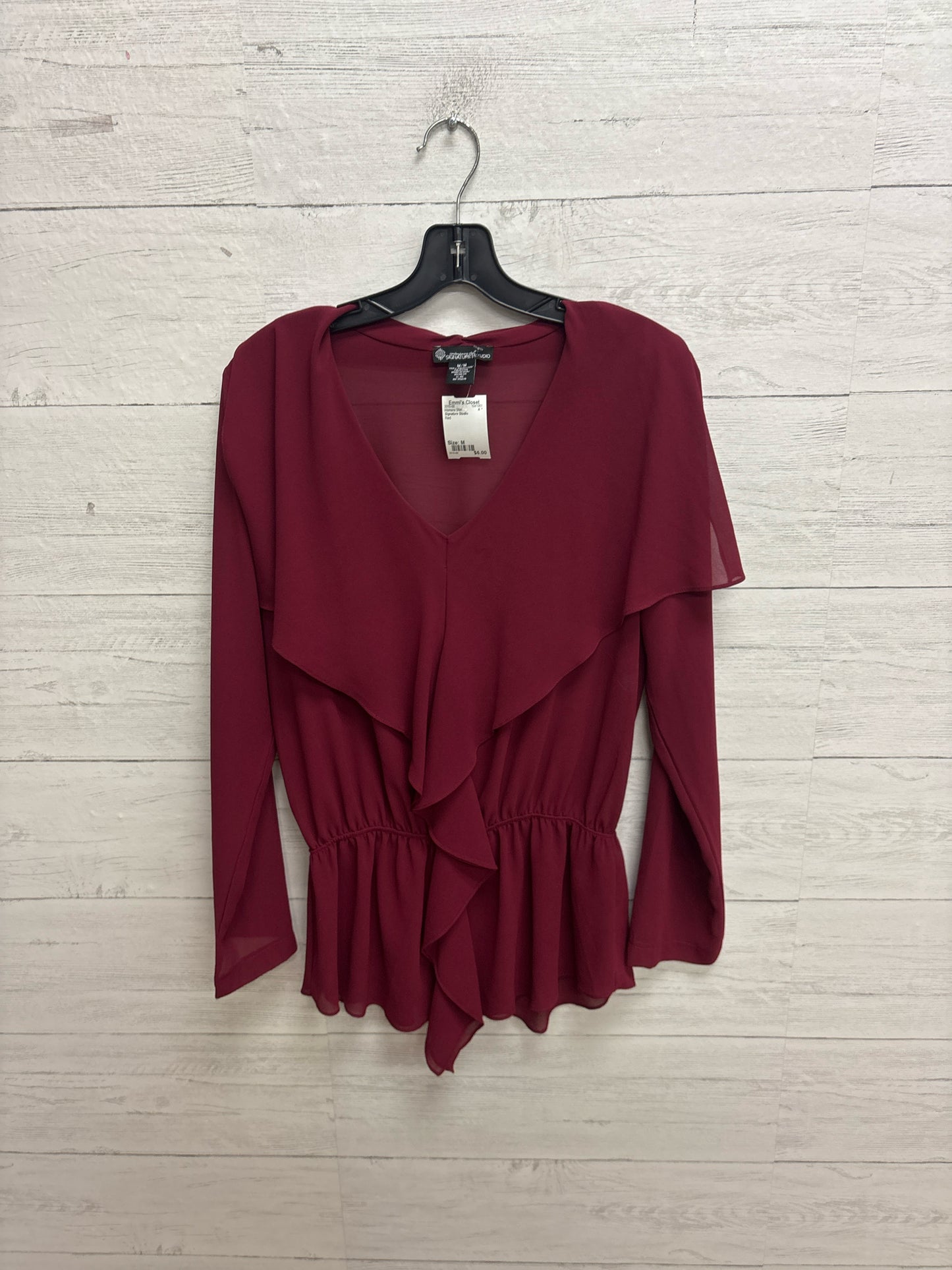 Size M Signature Studio Red Womens Shirt