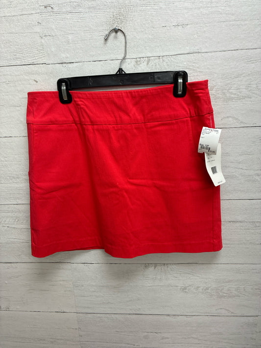 Size 12P zac & Rachel Red Womens Shorts