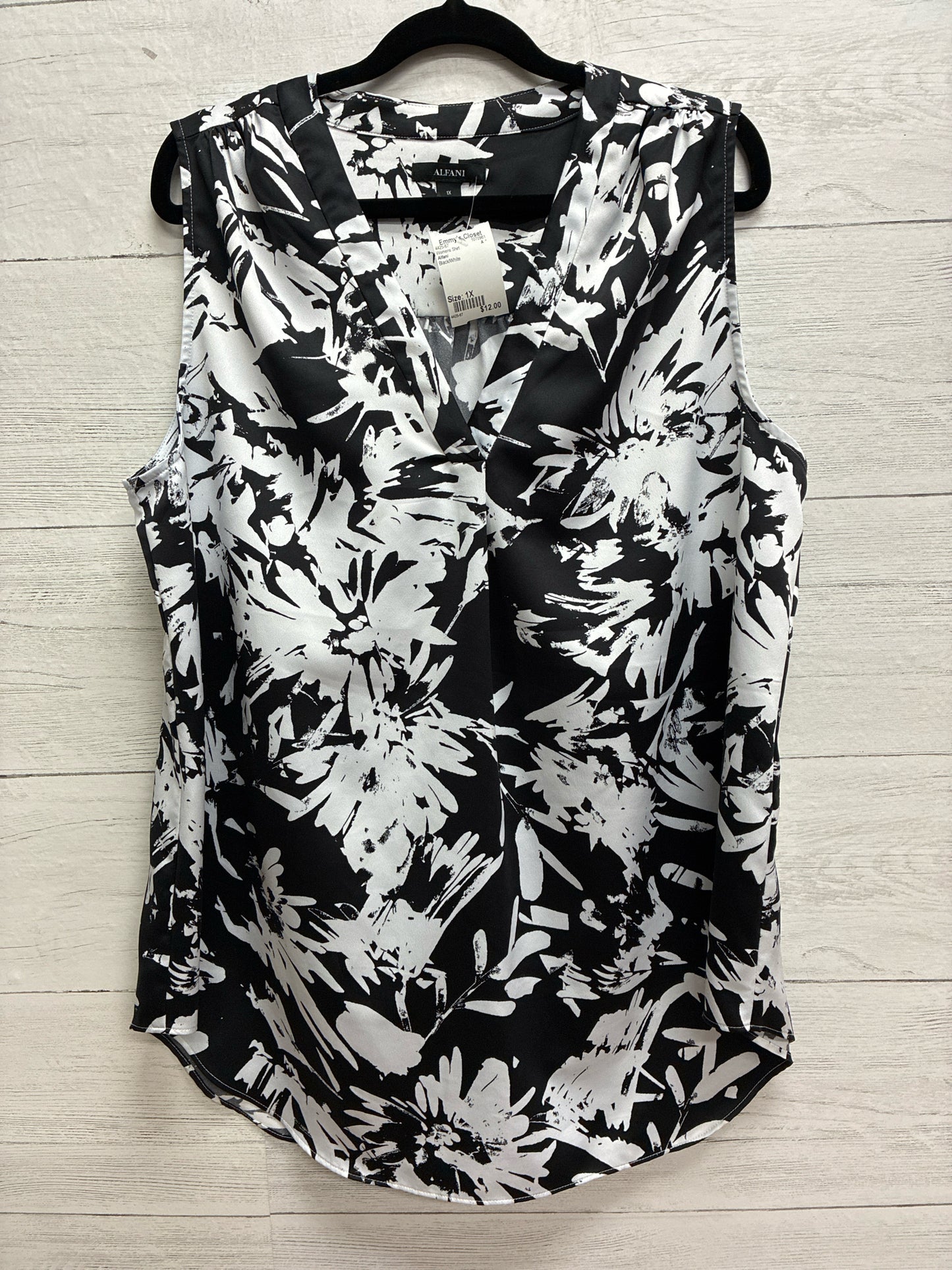 Size 1X Alfani Black/White Womens Shirt