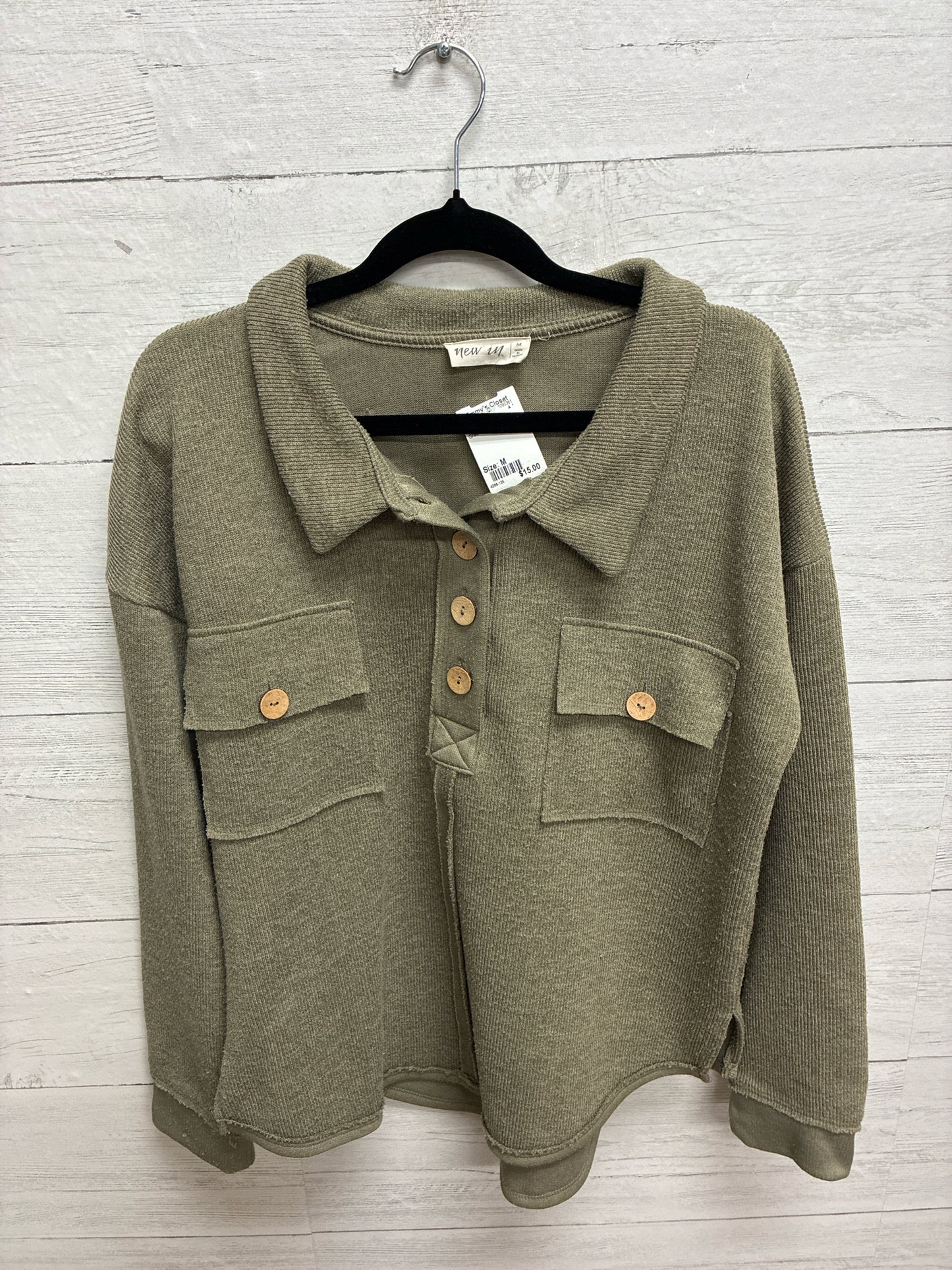 Size M NEW IN Green Womens Shirt