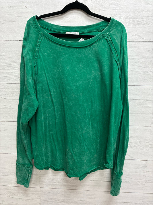 Size M Zenana Green Womens Shirt