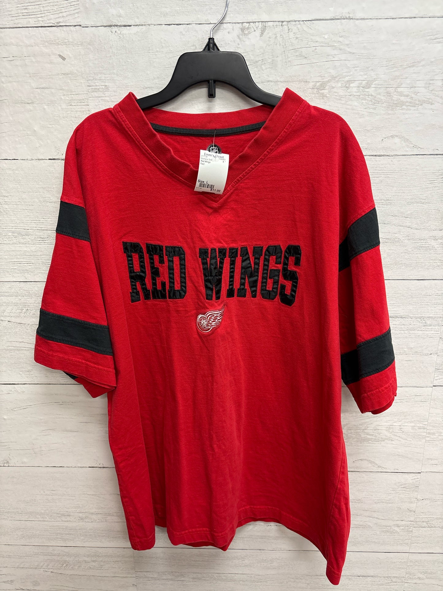 Size L Red Wings Red Womens Shirt
