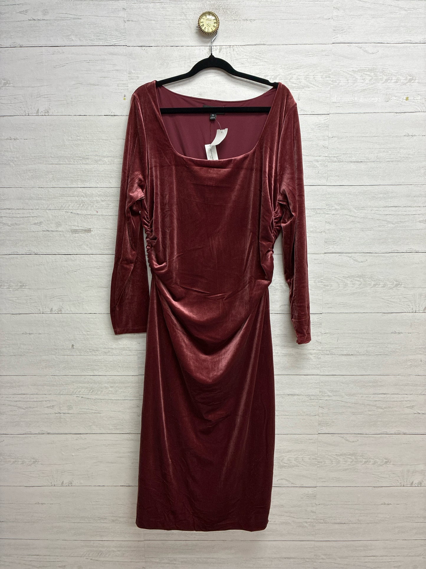 Size XL Banana Republic Wine Dress/Evening Wear