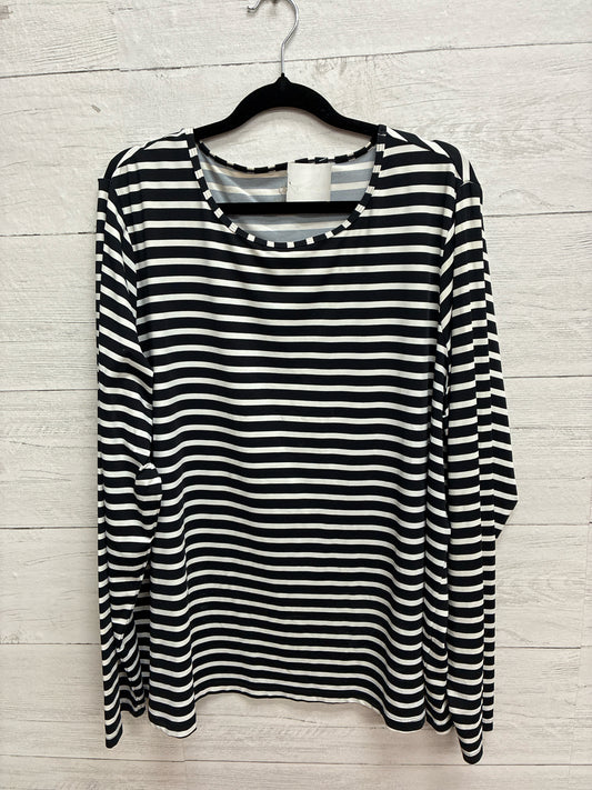 Size 1X lands end Black/White Womens Shirt