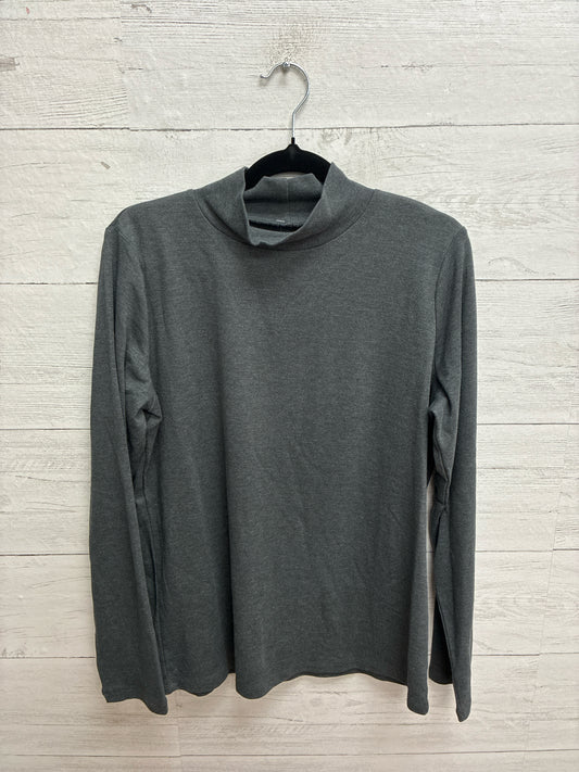 Size L St johns bay Gray Womens Shirt