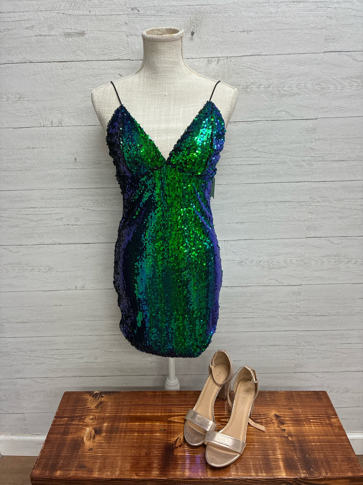 Size M Lulus Blue/Green Gown