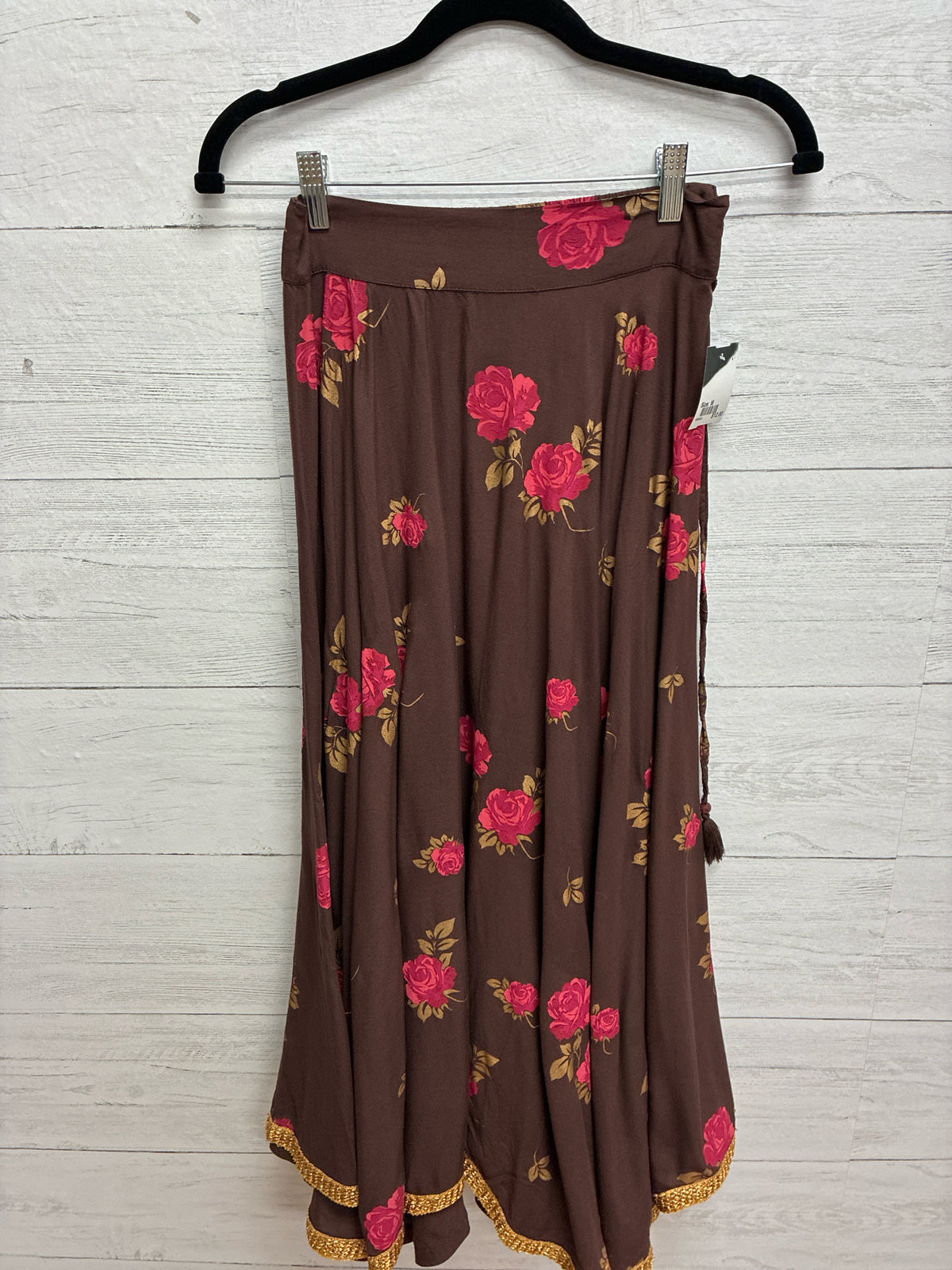 Size M Max Brown/Pink Skirt