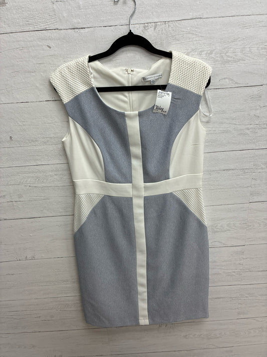 Size 6 Sandra Darren Blue/White Dress/Evening Wear