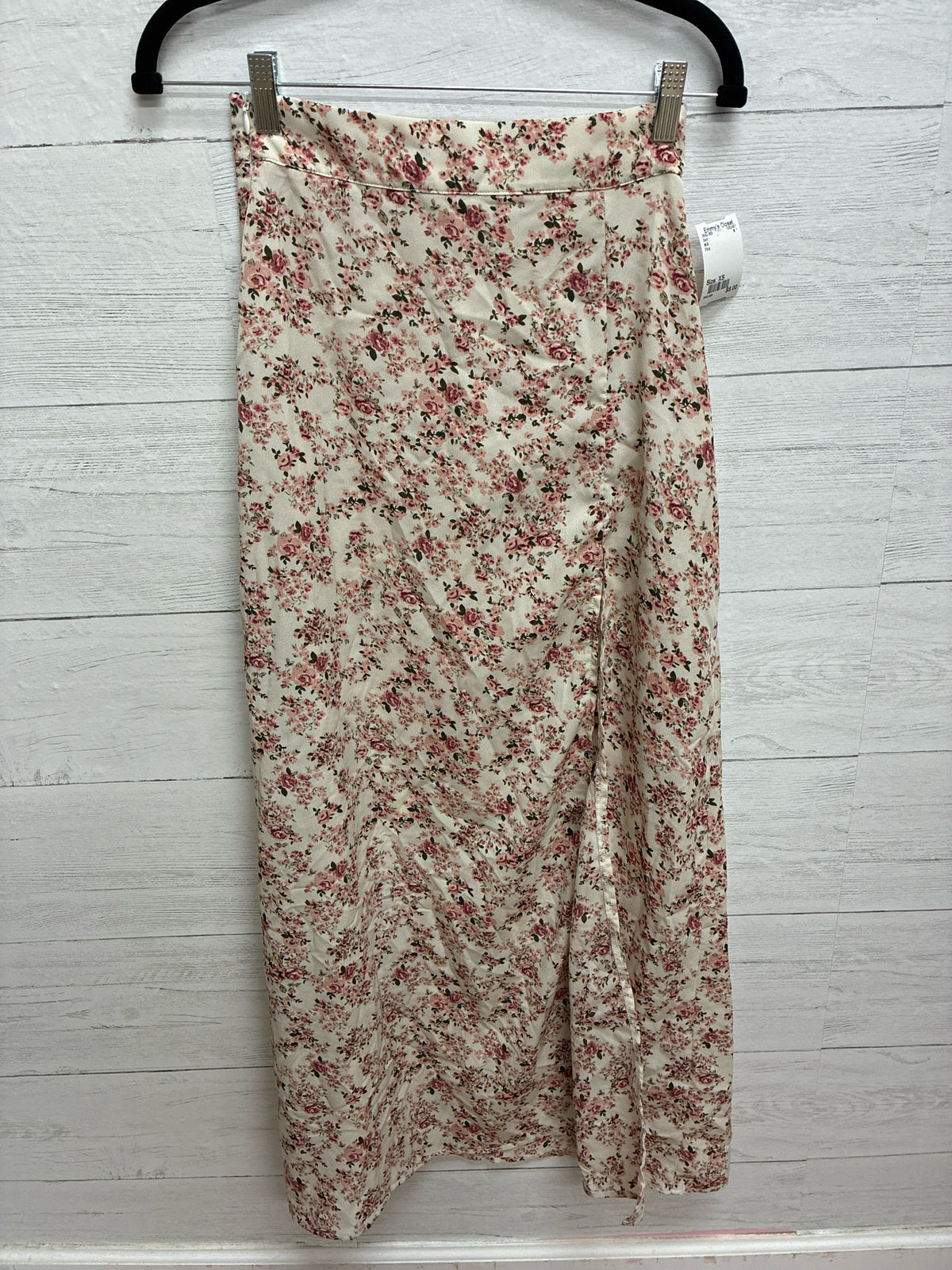 Size XS N/A Pink Skirt