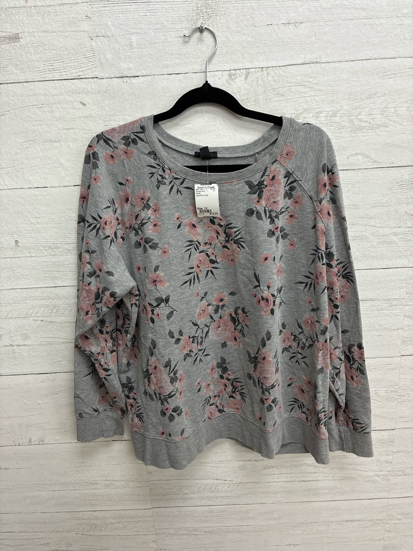 Size 1X Torrid Grey/Pink Womens Shirt