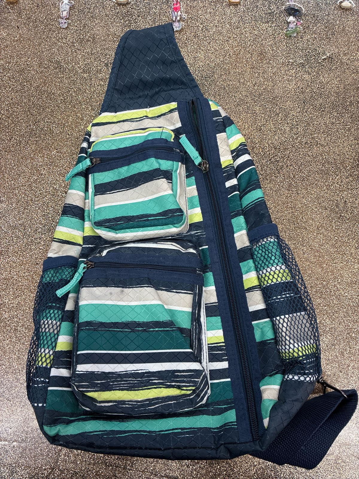 Thirty one Navy Purse