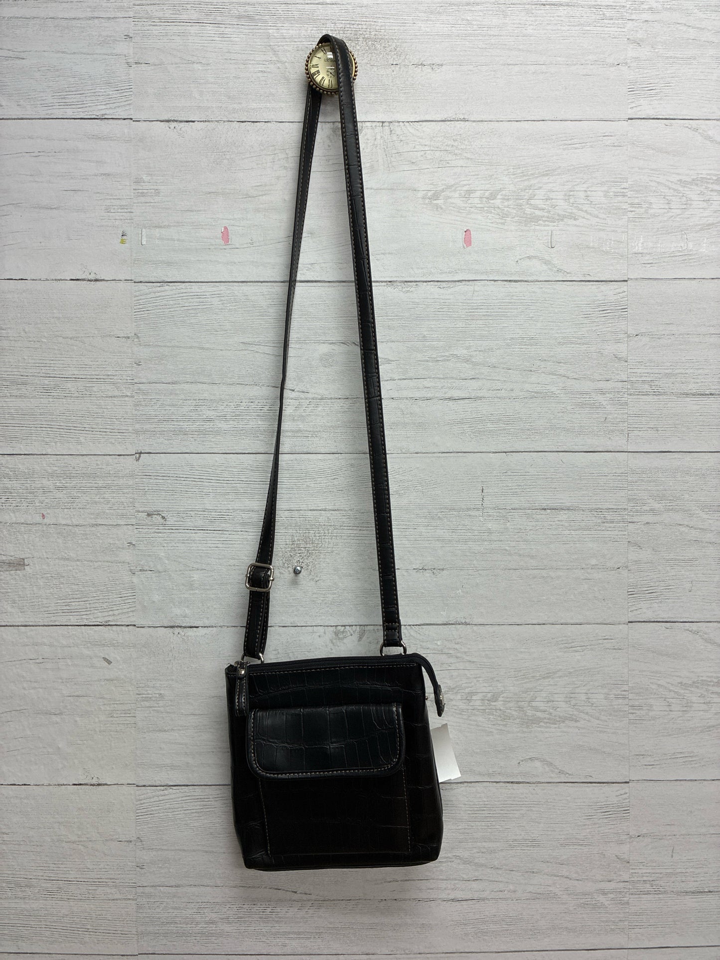 Relic Black Purse