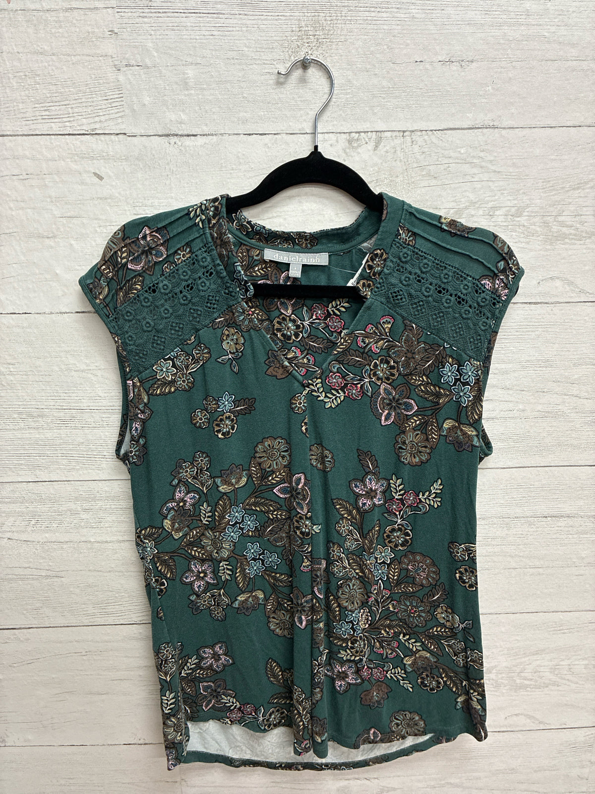 Size S DANIELRAINN Green Womens Shirt