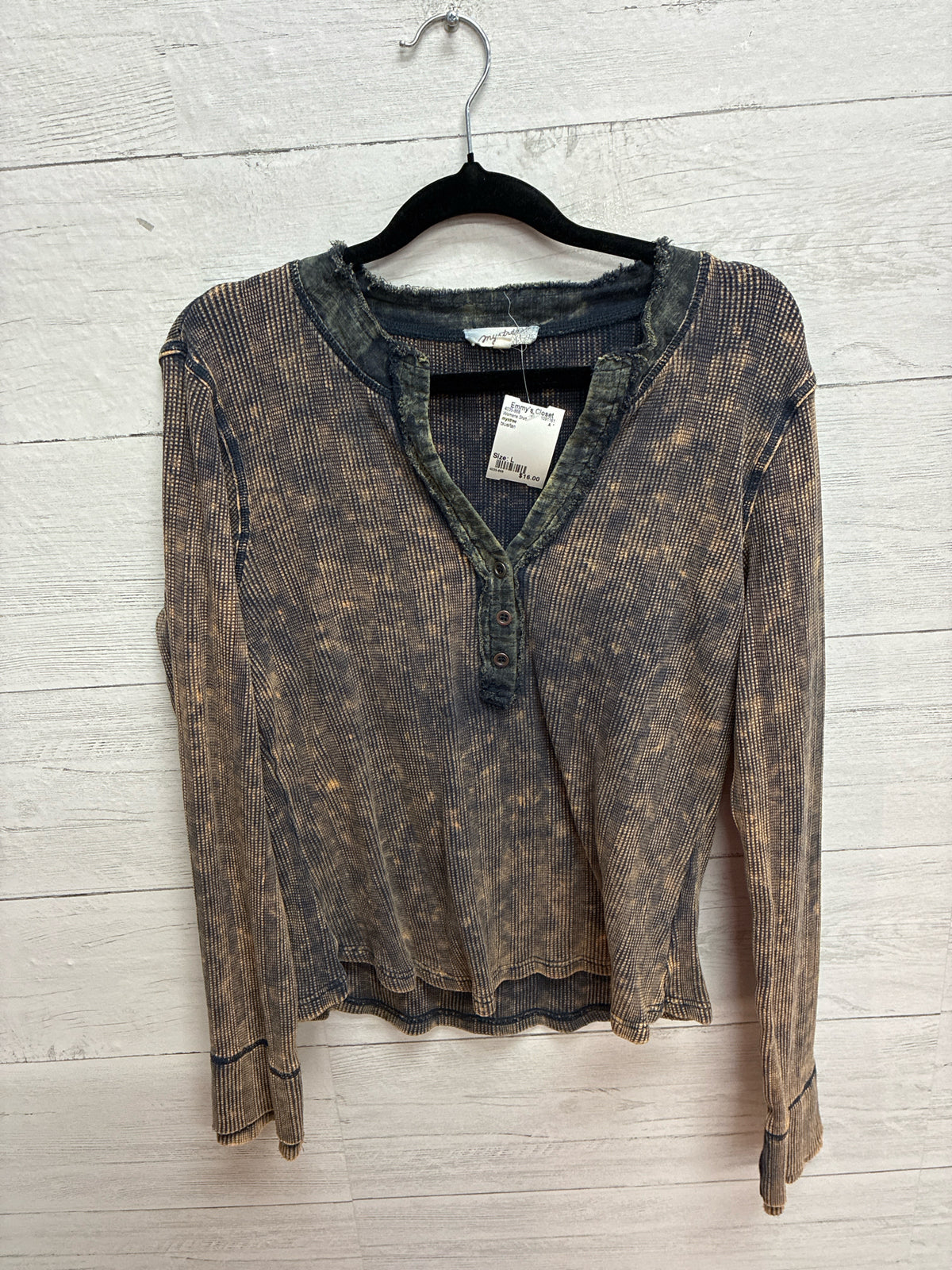 Size L mystree blue/tan Womens Shirt