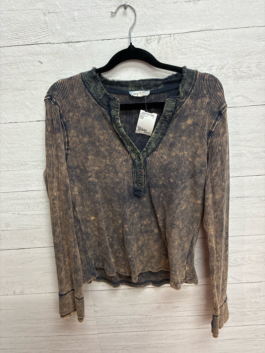 Size L mystree blue/tan Womens Shirt