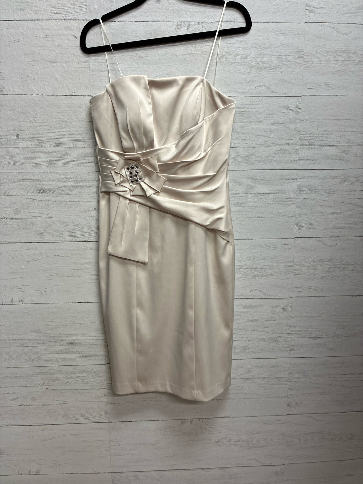 Size 4 Signature Cream GOWN