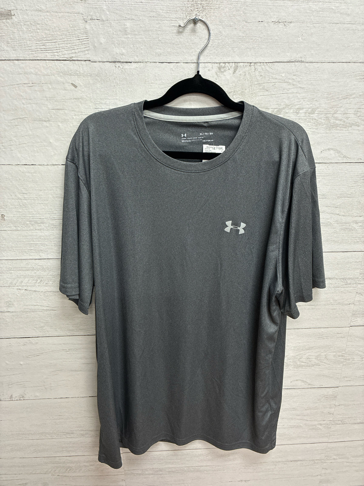 Size XL UNDER ARMOR Grey Mens Shirt