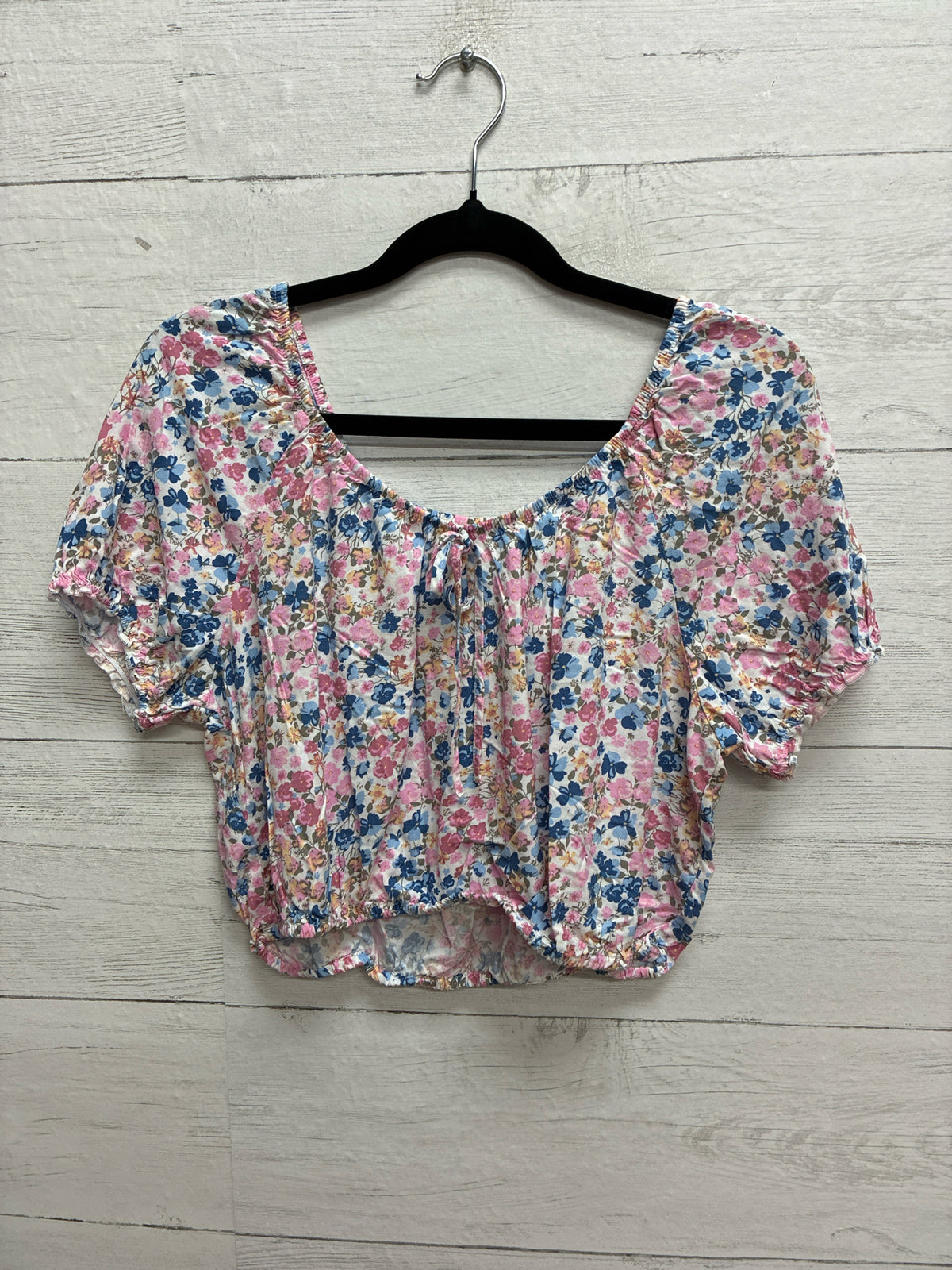 Size M Wallflower Pink Womens Shirt