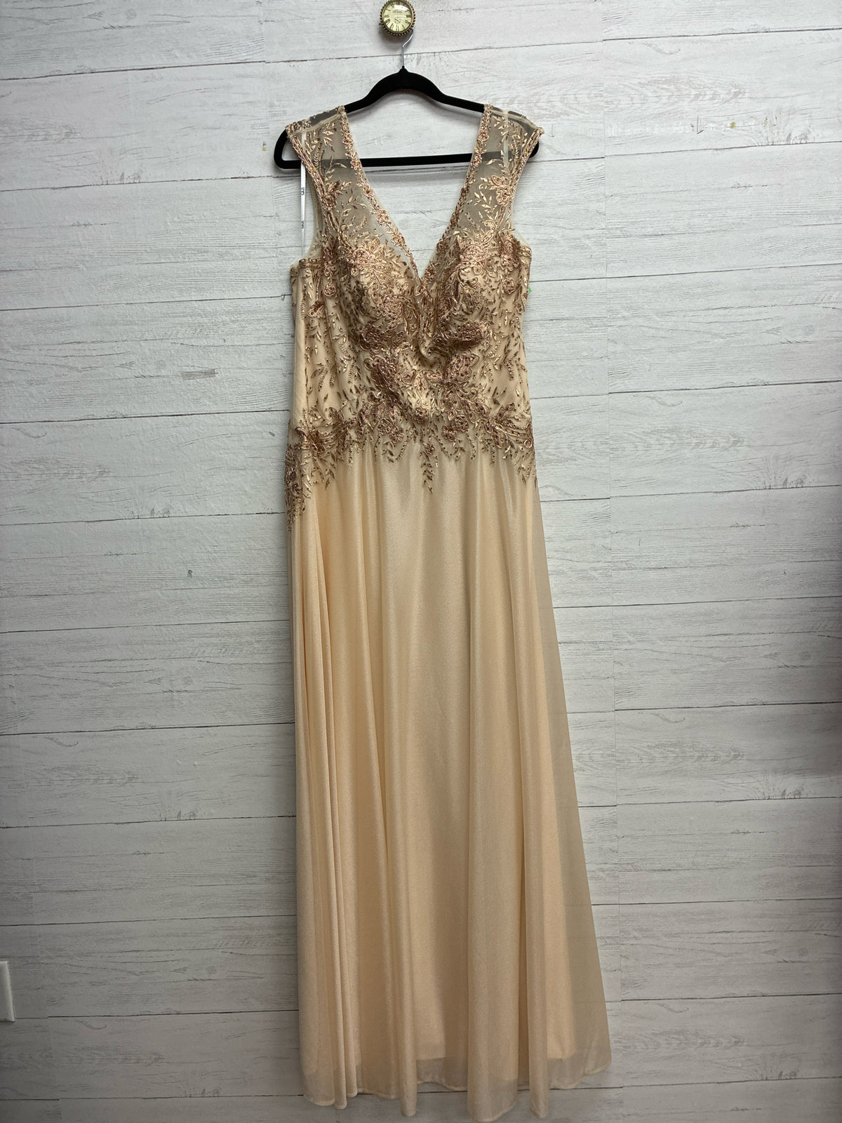 Size XL GLS Gold GOWN