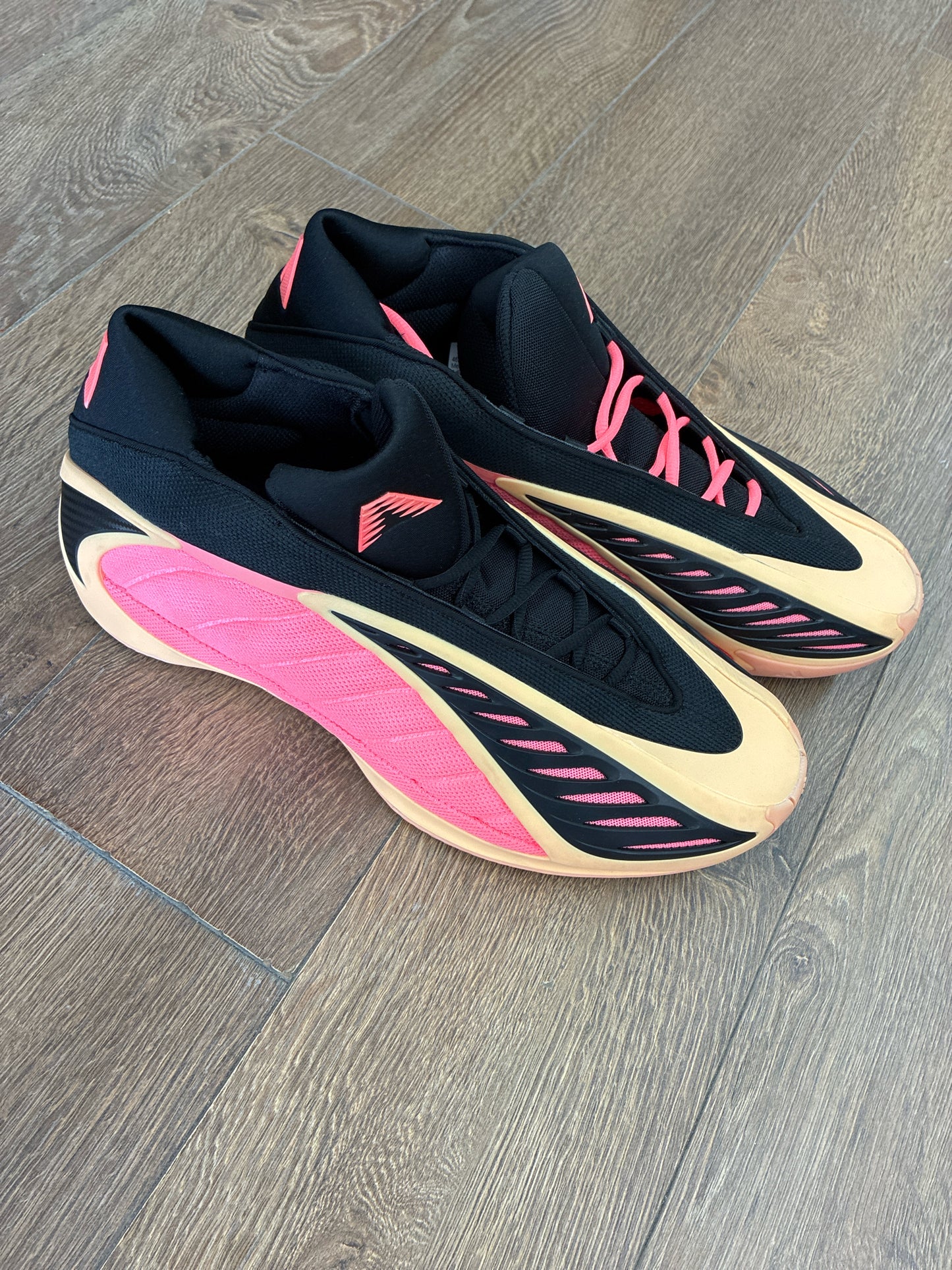 14 Adidas black/orange Mens Shoe
