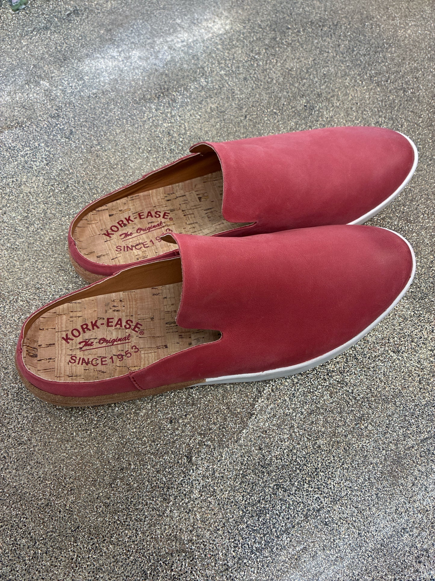 8 KORK-EASE Red Womens Shoe